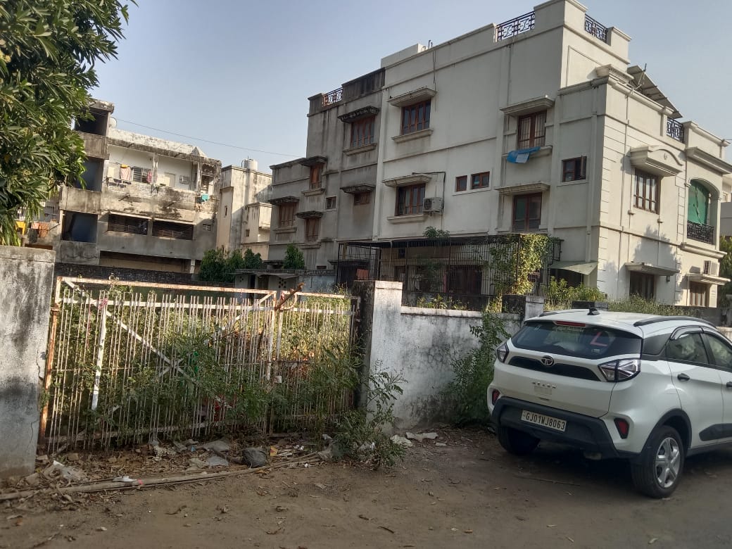 444 SQ YARD Residential Plot In SABARMATI, AHEMDABAD